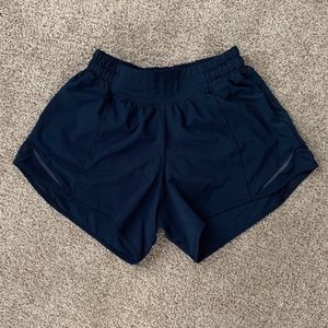 Hotty Hot LR lined short 4" size 2 navy